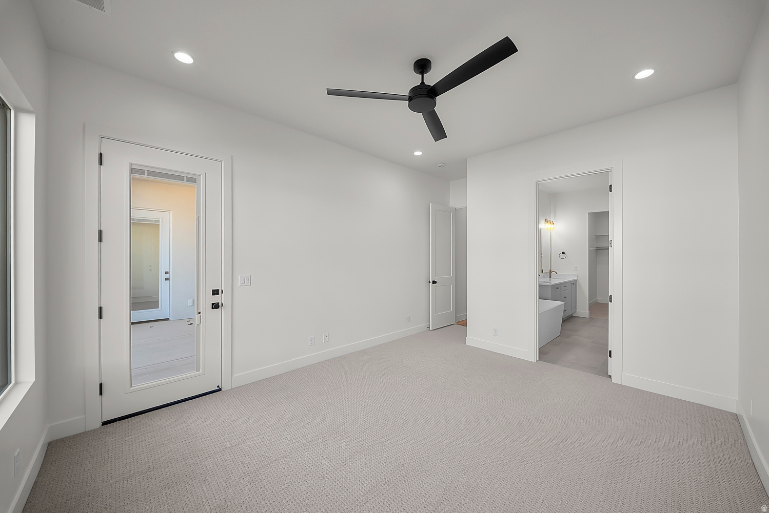 DESERT HORIZON - Residential