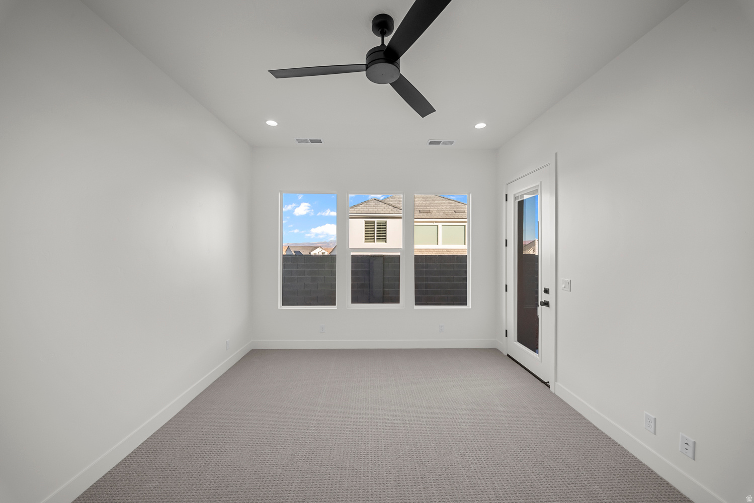 DESERT HORIZON - Residential