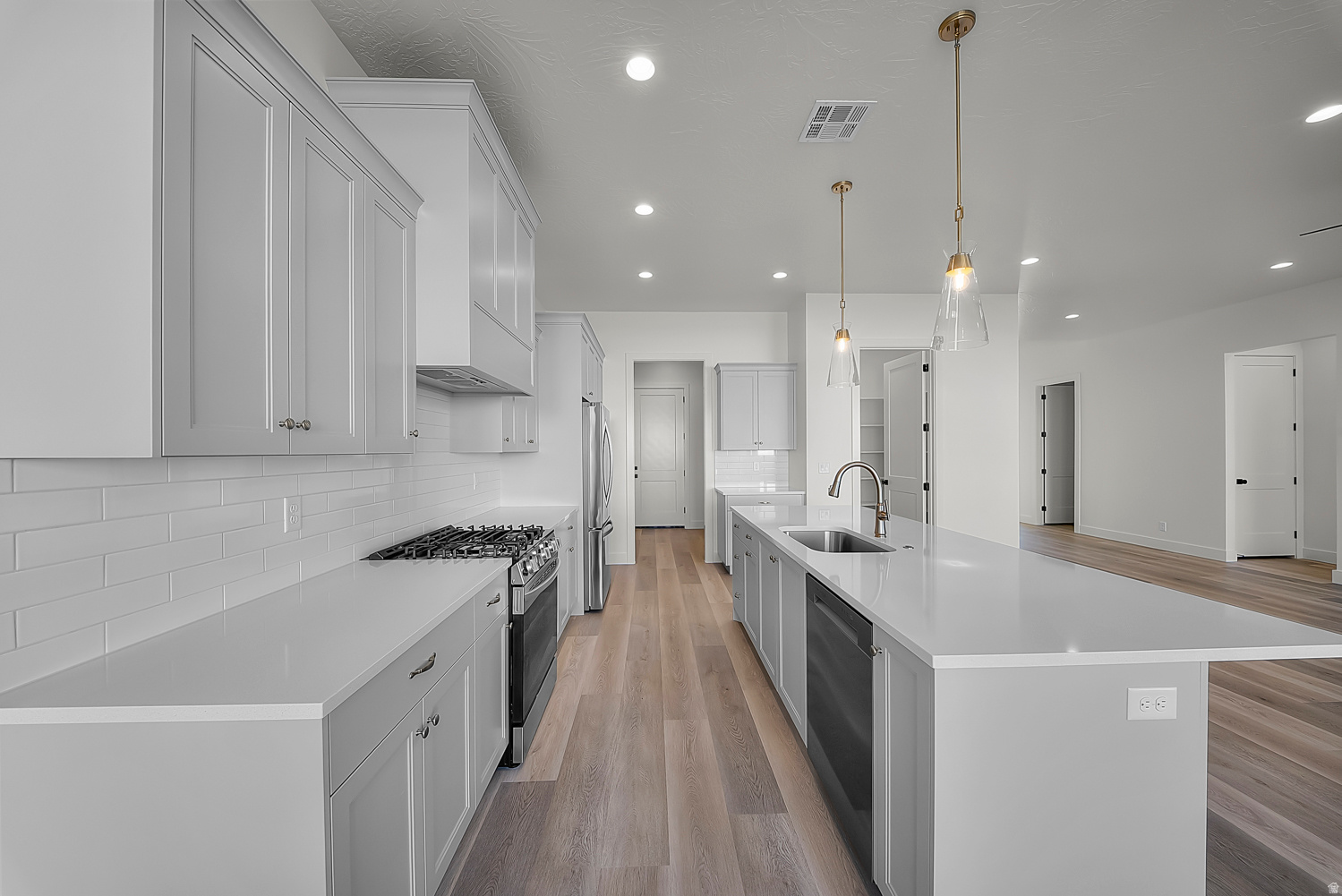 DESERT HORIZON - Residential