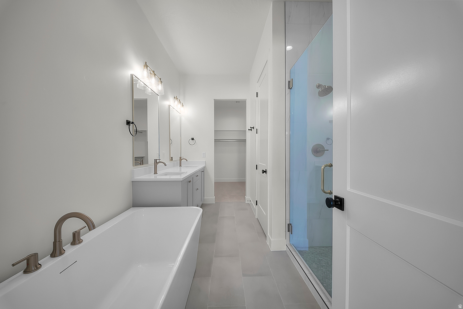 DESERT HORIZON - Residential