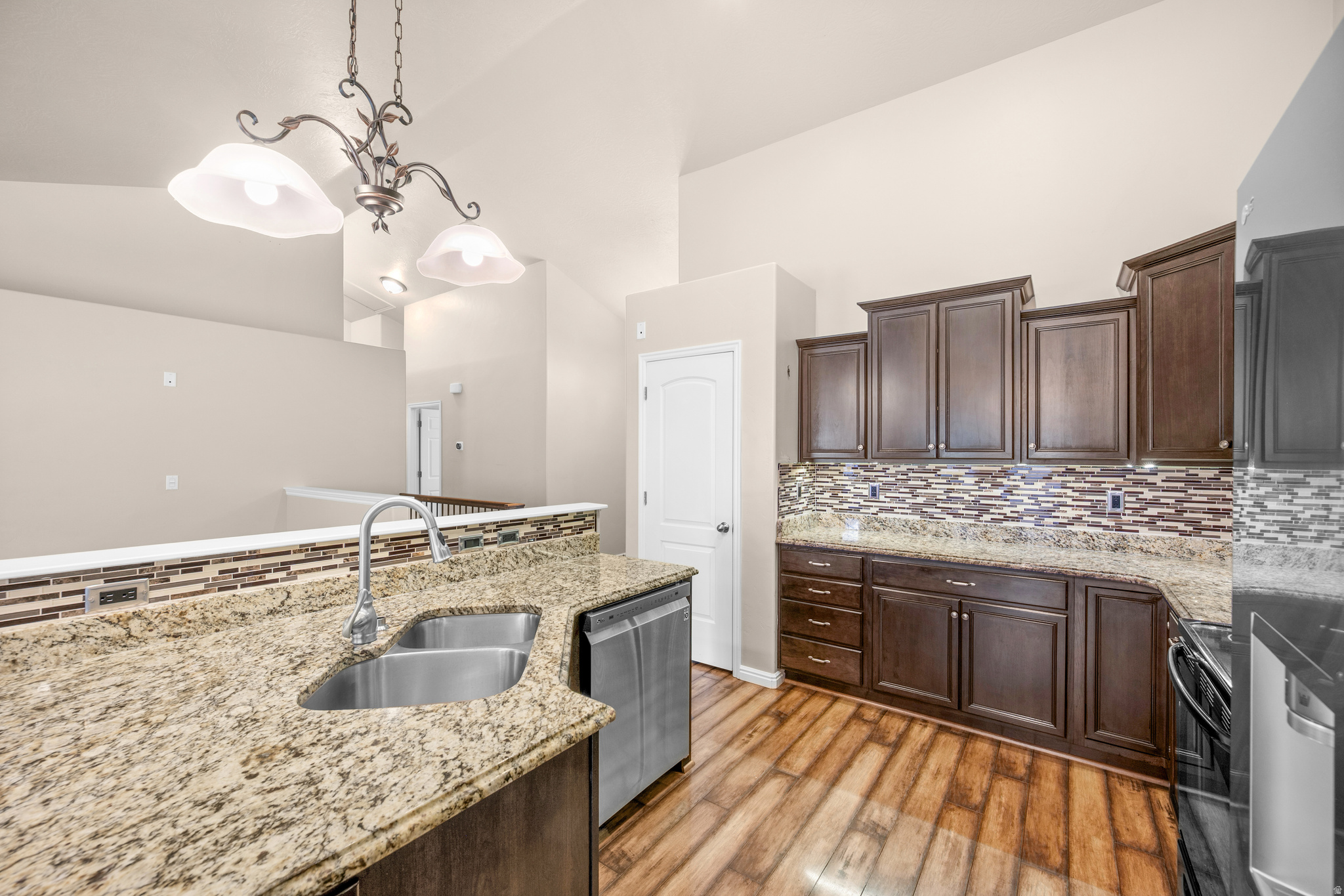 DISCOVERY - Residential