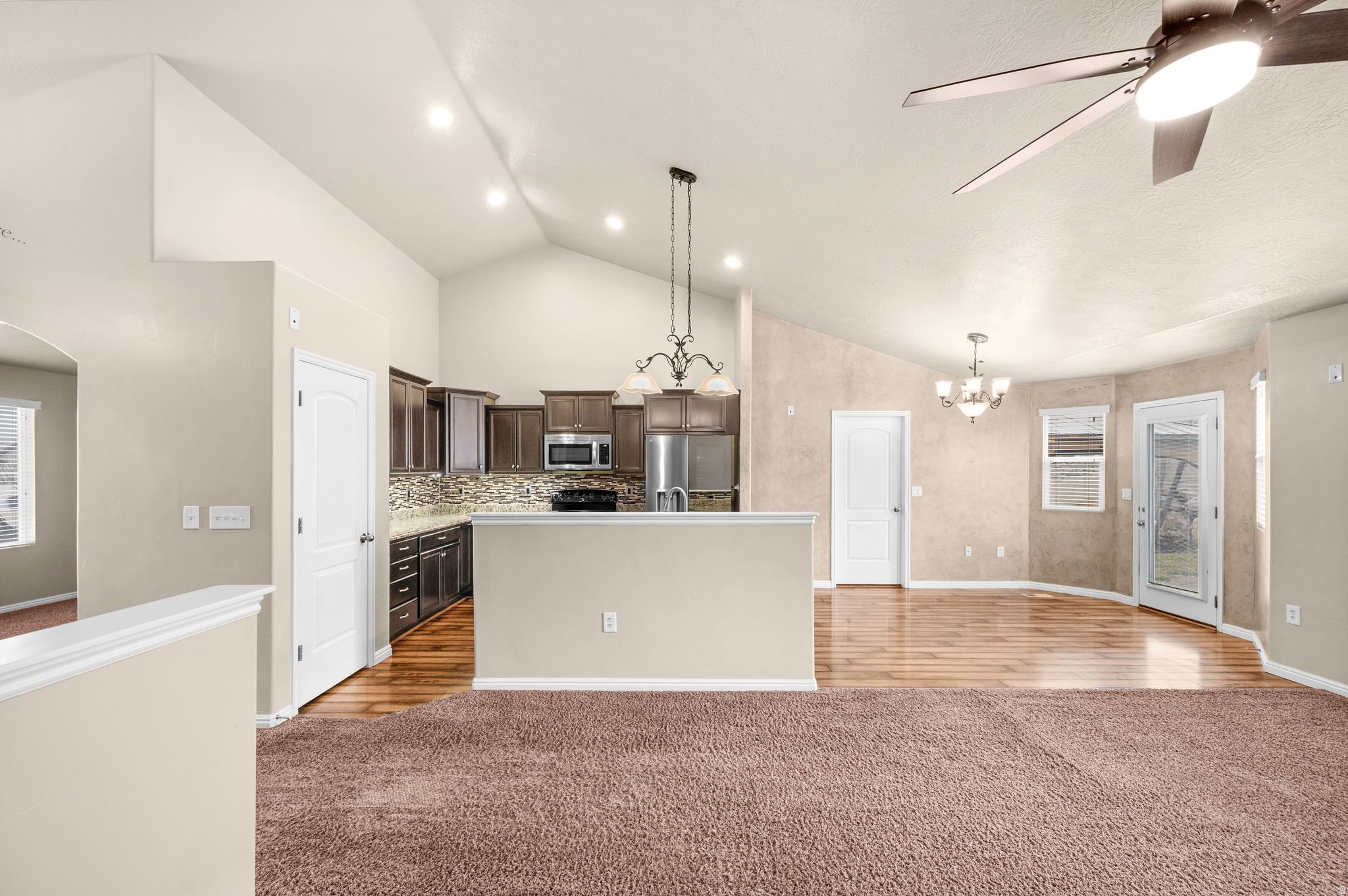 DISCOVERY - Residential