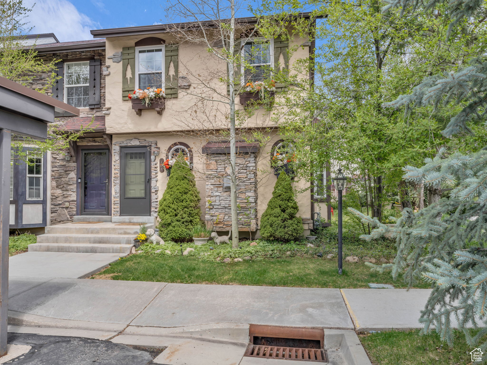 THE HAMLET - Residential