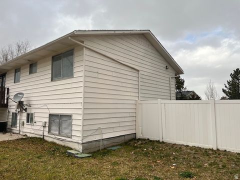 Tiny photo for 3853 W 5820 S, Taylorsville, UT 84129 (MLS # 2127668)