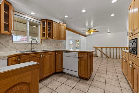 Tiny photo for 623 N 1000 W, Clearfield, UT 84015 (MLS # 2146376)