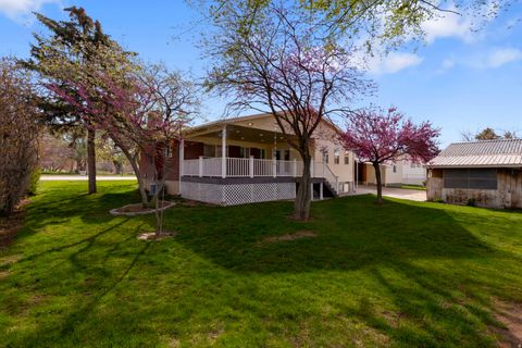 Tiny photo for 623 N 1000 W, Clearfield, UT 84015 (MLS # 2146376)