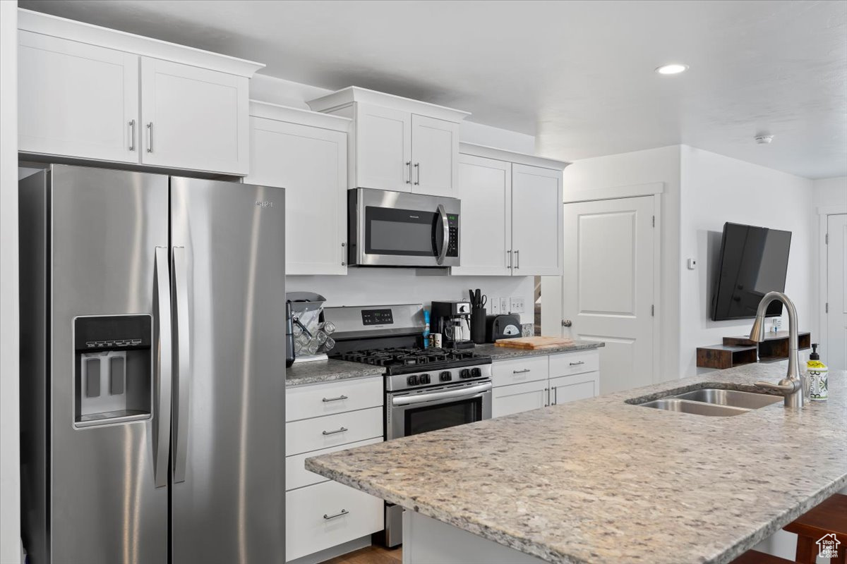 7906 S Gaea Ct, West Jordan, Utah image 6