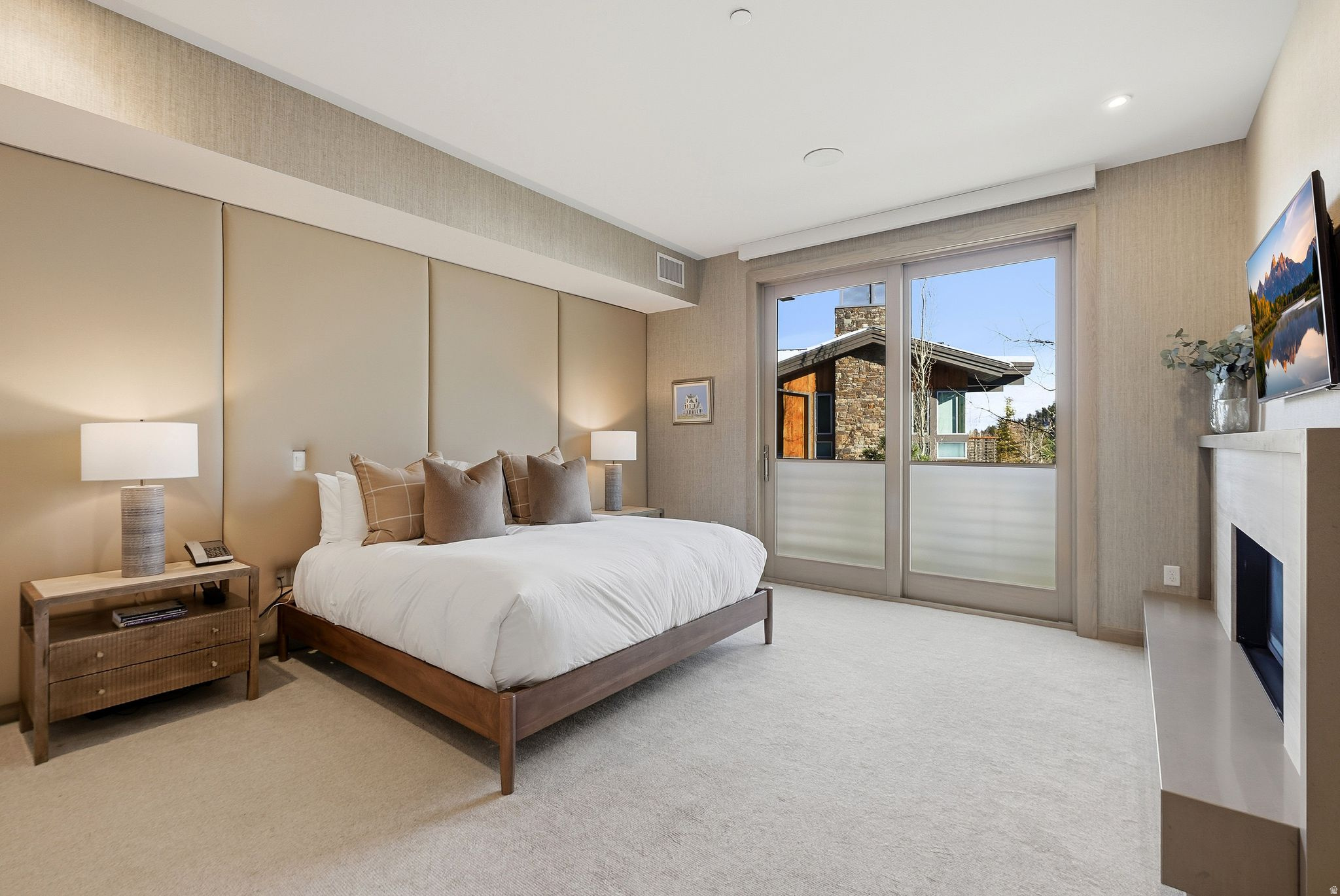 NORTH SILVER LAKE AMND & RSTD CONDO - Residential