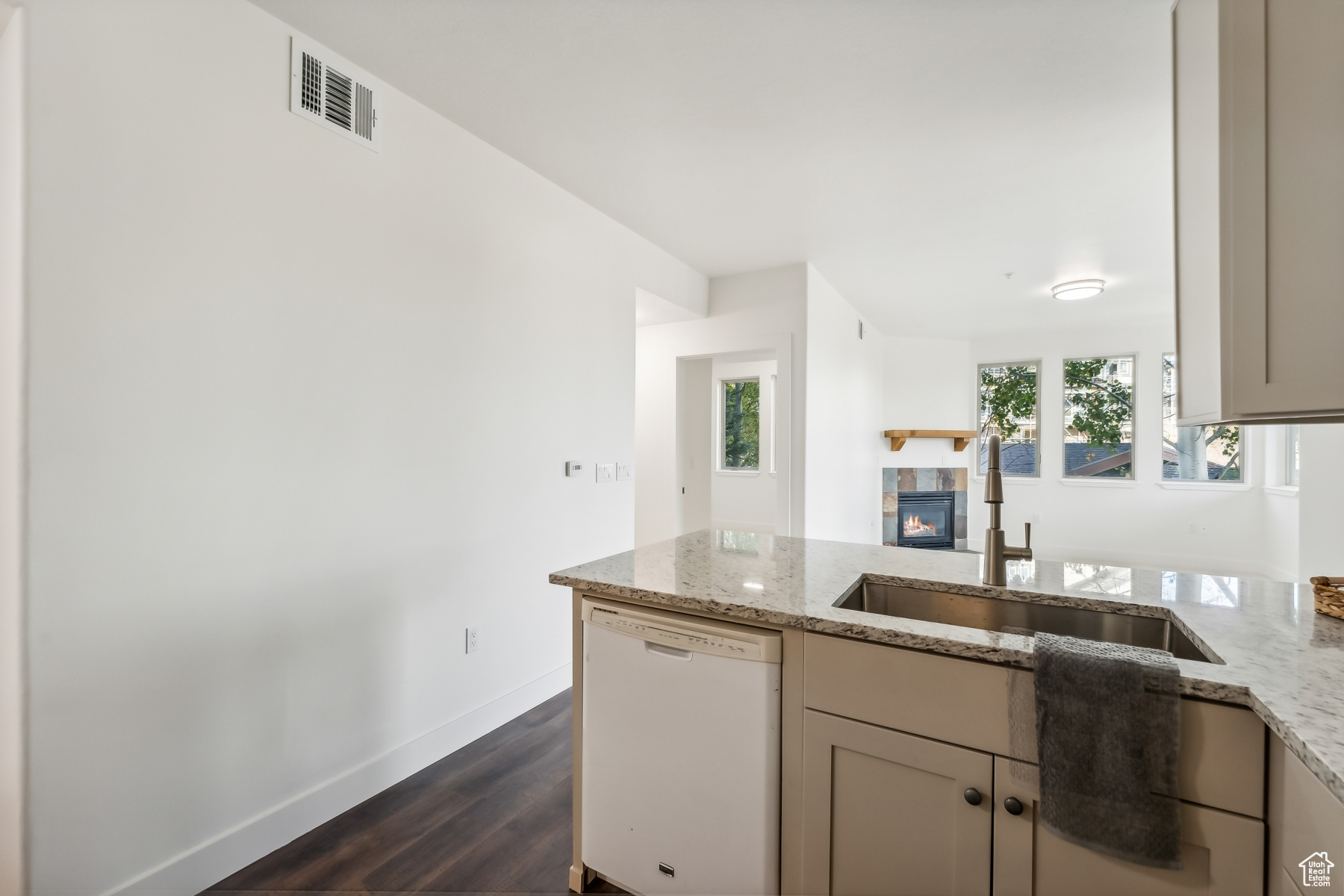 Park City, Utah 84098, United States, 2 Bedrooms Bedrooms, ,2 BathroomsBathrooms,Residential,Active,134722