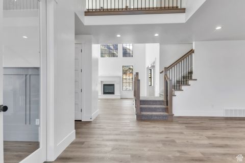 Tiny photo for 318 E MAPLETON ESTATES DR, Mapleton, UT 84664 (MLS # 2111766)