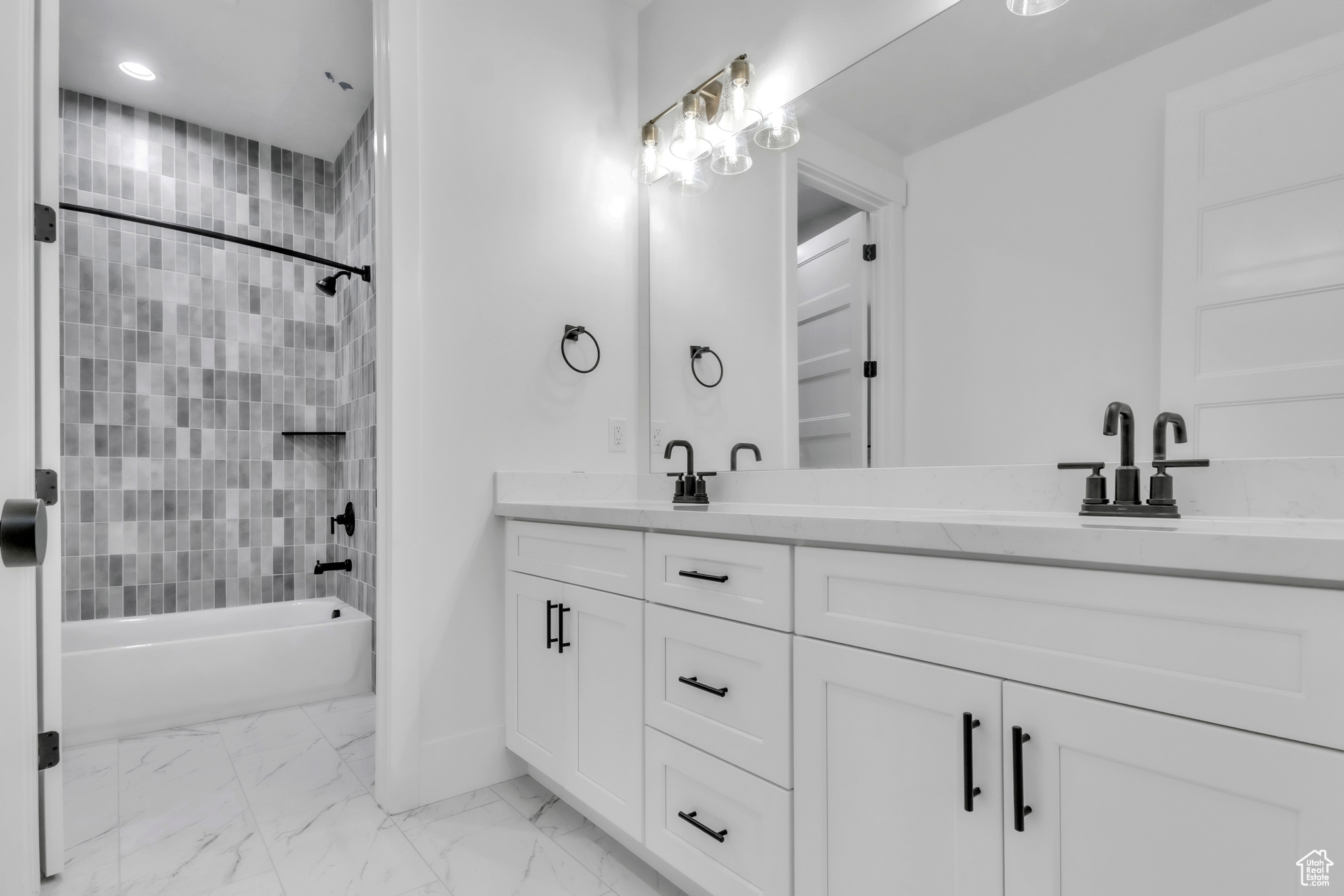 HIDDEN HOLLOW - Residential