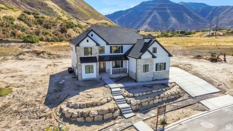 Tiny photo for 318 E MAPLETON ESTATES DR, Mapleton, UT 84664 (MLS # 2111766)