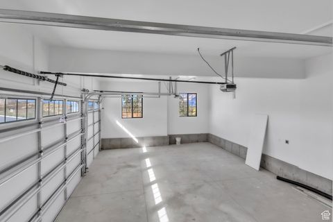 Tiny photo for 318 E MAPLETON ESTATES DR, Mapleton, UT 84664 (MLS # 2111766)