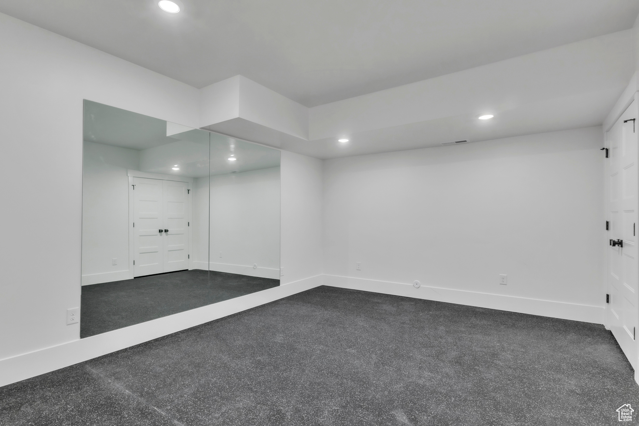 HIDDEN HOLLOW - Residential