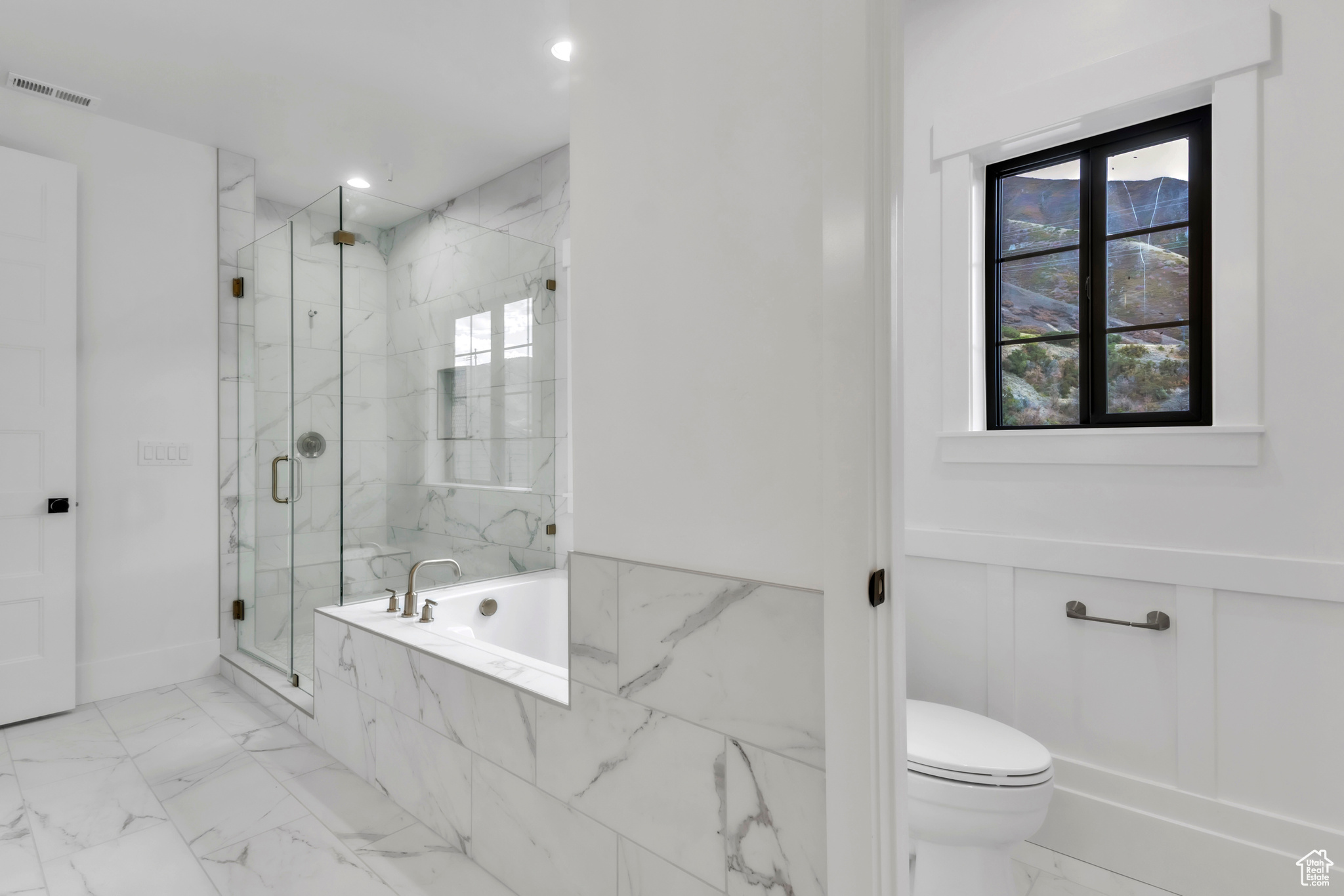 HIDDEN HOLLOW - Residential