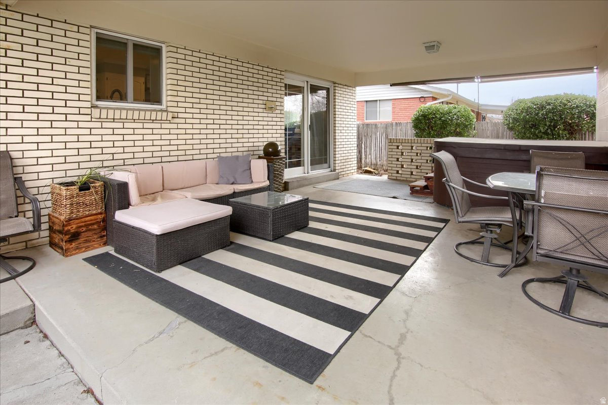 THE MANOR NO - Residential