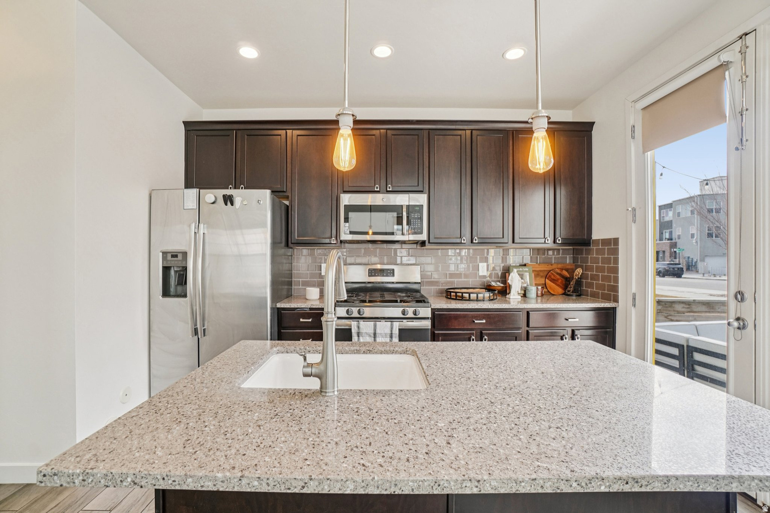 KENNECOTT - Residential Lease