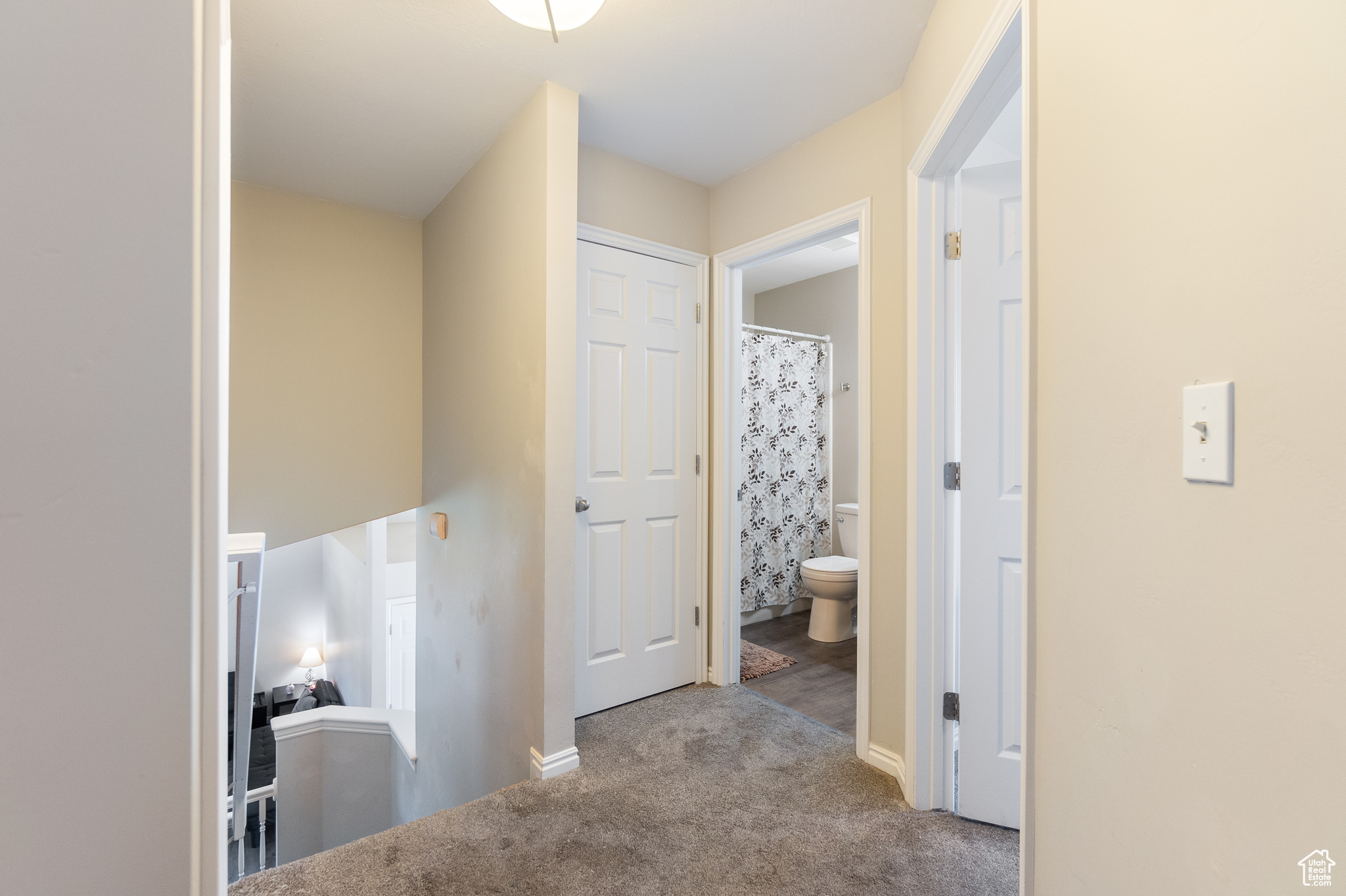 COUNTRY ESTATES - Residential