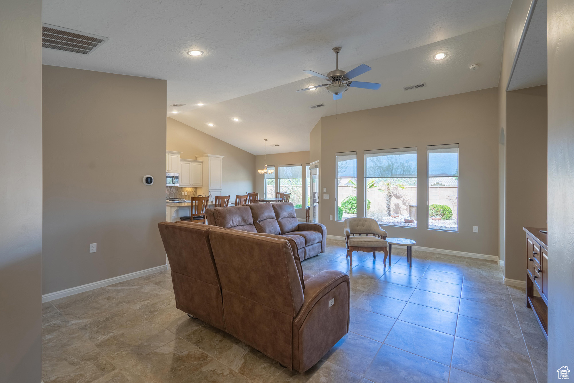 1548 W Bonita Bay Cir, Saint George, Utah image 2