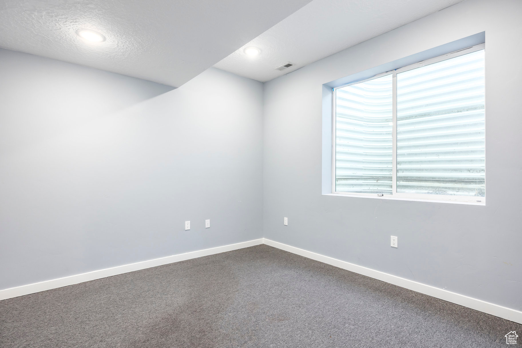 PARK - Commercial Sale