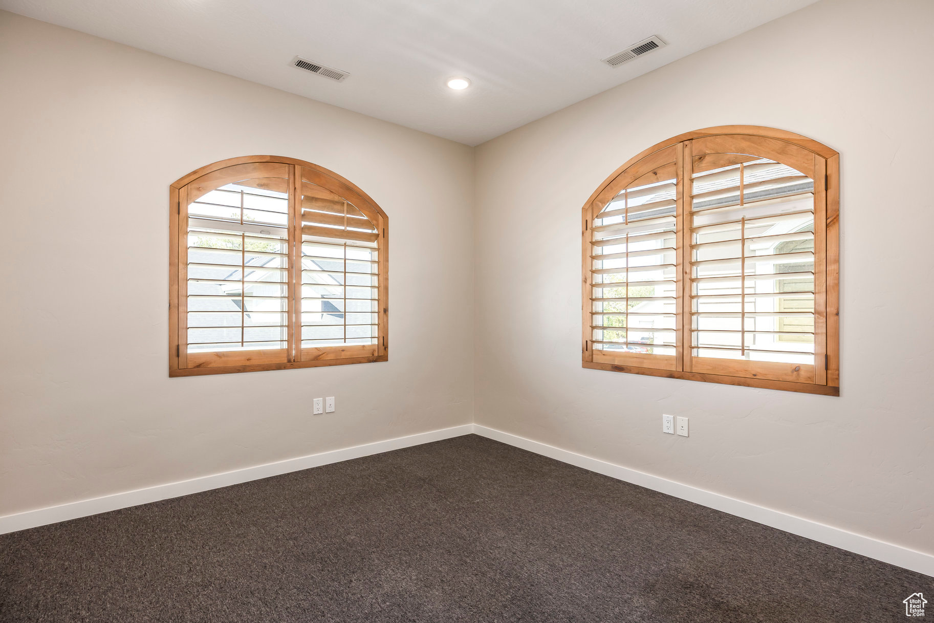 PARK - Commercial Sale