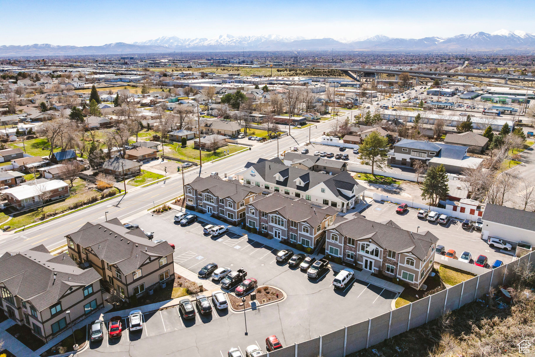 PARK - Commercial Sale