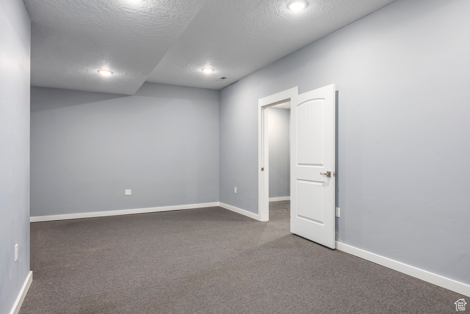 PARK - Commercial Sale