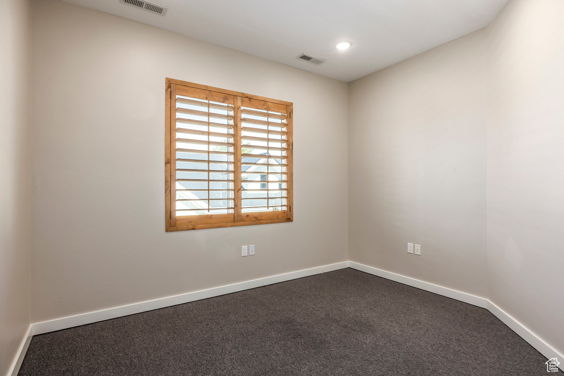 PARK - Commercial Sale