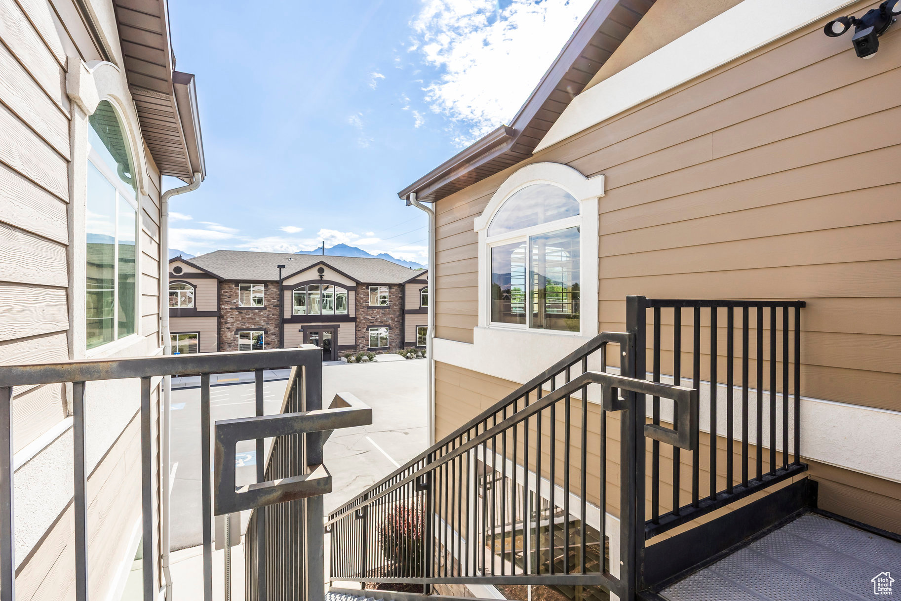 PARK - Commercial Sale