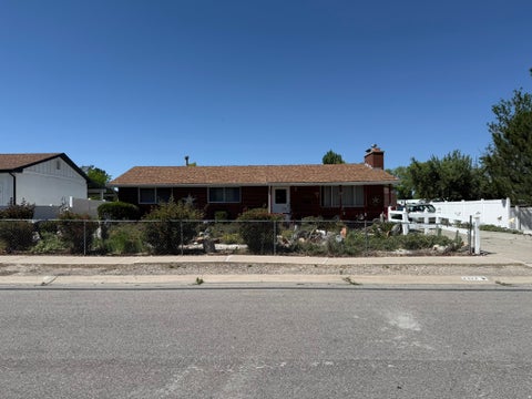 Homes For Sale - 2322 W Surrey Rd<br/> Salt Lake County, Taylorsville, UT 84129