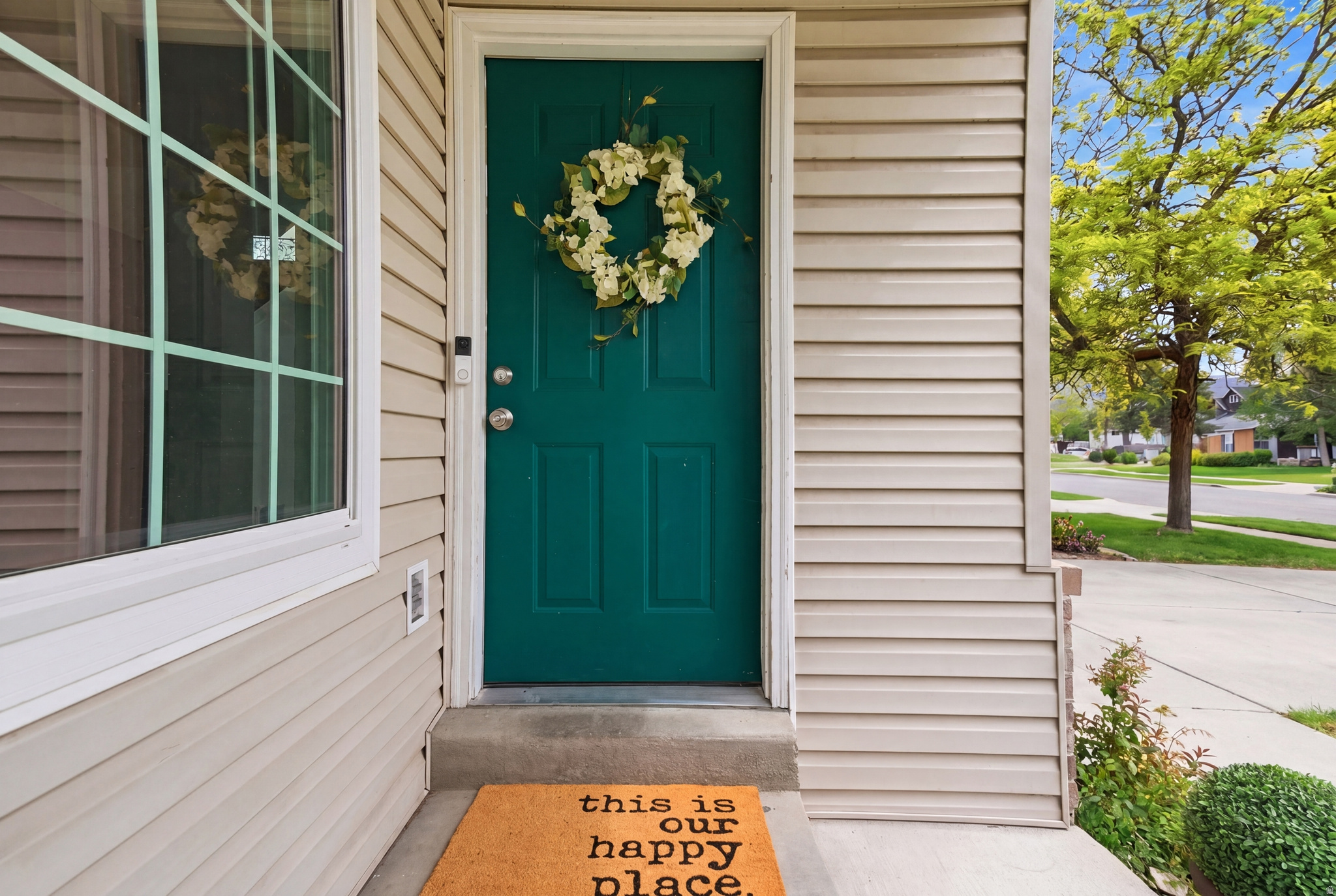 LINCOLN COURT - Residential