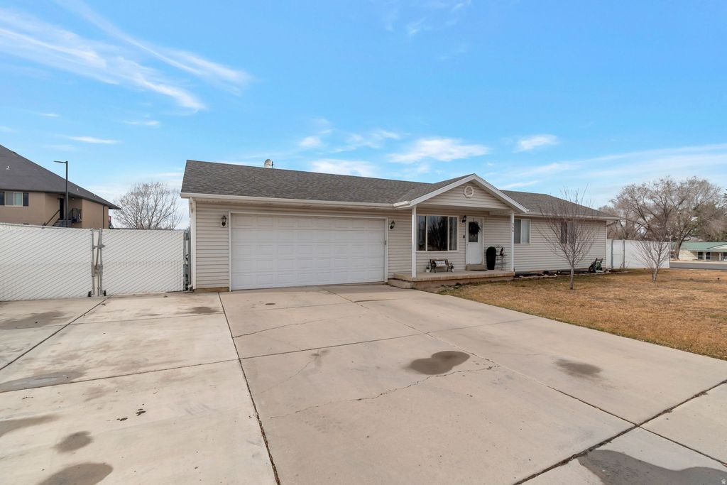 Photo of 566 S CENTER ST, Santaquin, UT 84655 (MLS # 2136768)