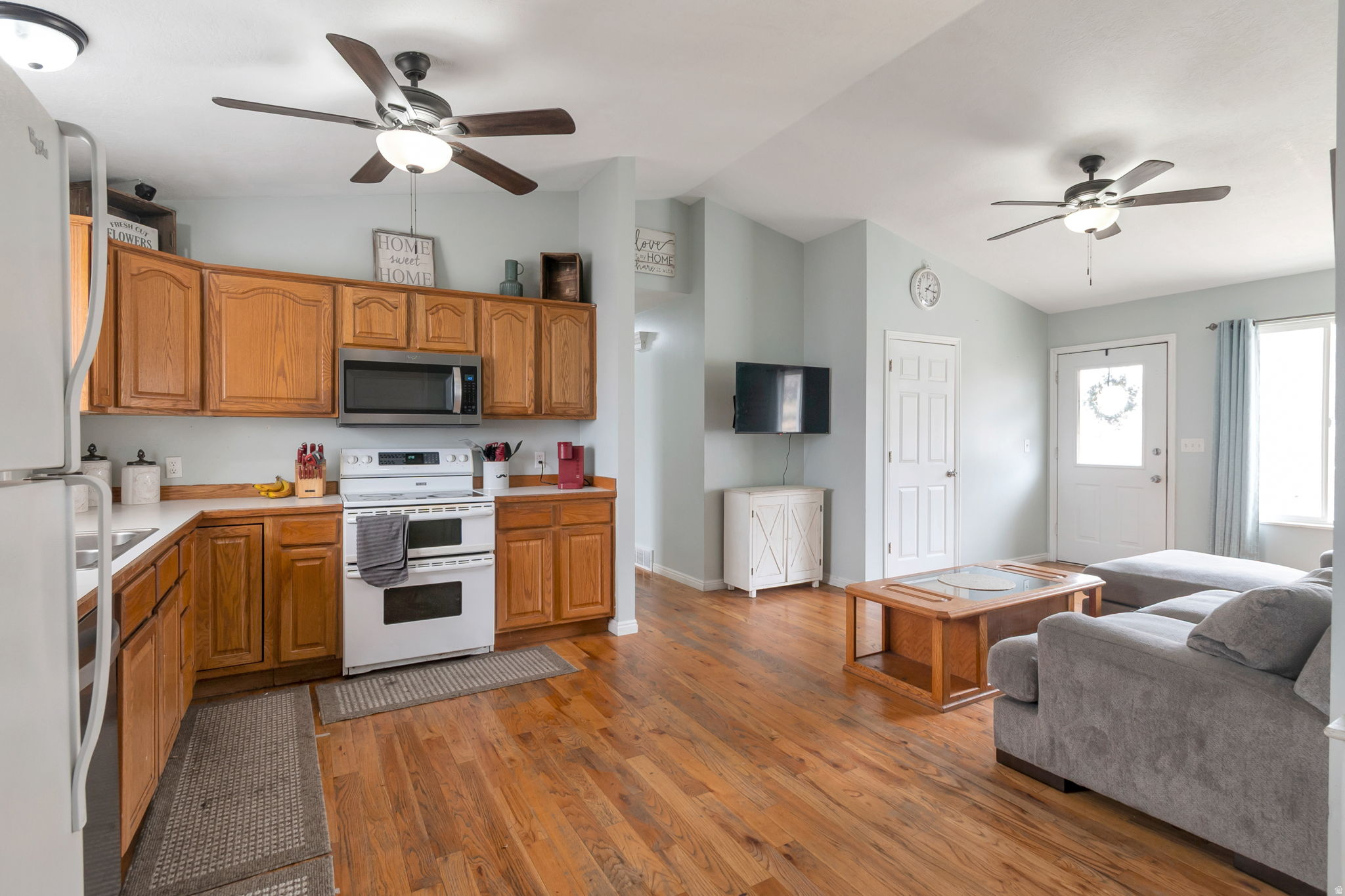 CARRIAGE TOWNE MEADOWS - Residential