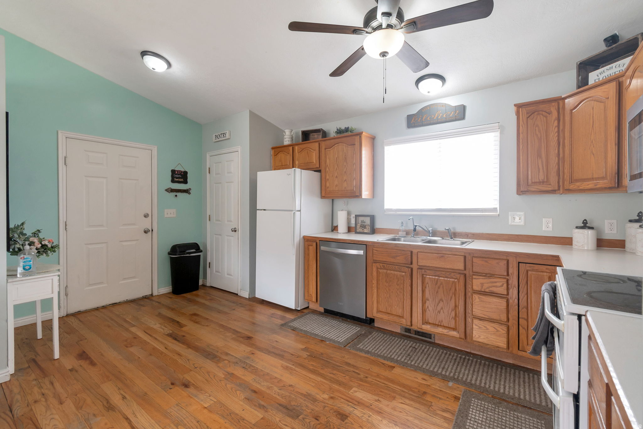 CARRIAGE TOWNE MEADOWS - Residential