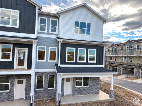 Photo of 981 N HAY Ln #40, Farmington, UT 84025 (MLS # 2192435)