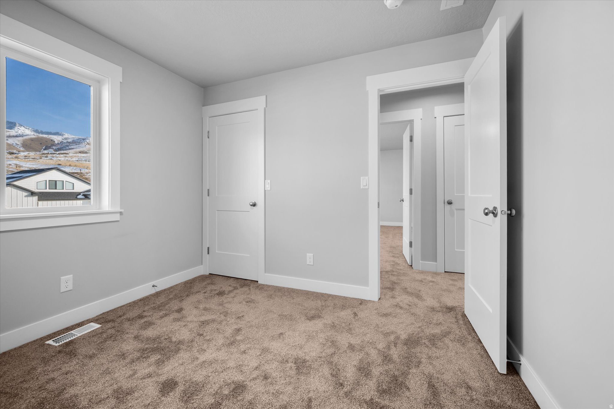 SMITHFIELD RIDGES - Residential