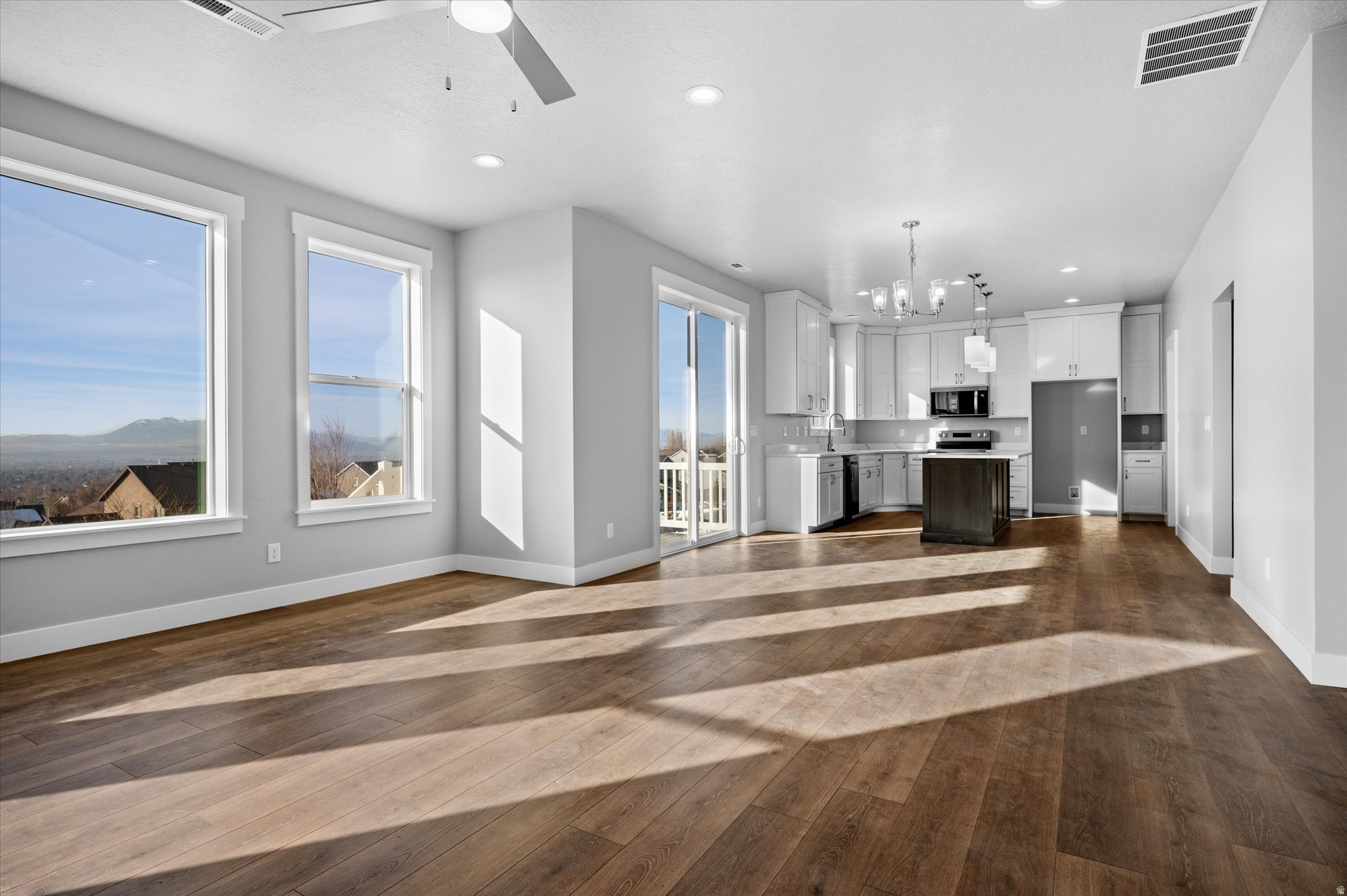 SMITHFIELD RIDGES - Residential