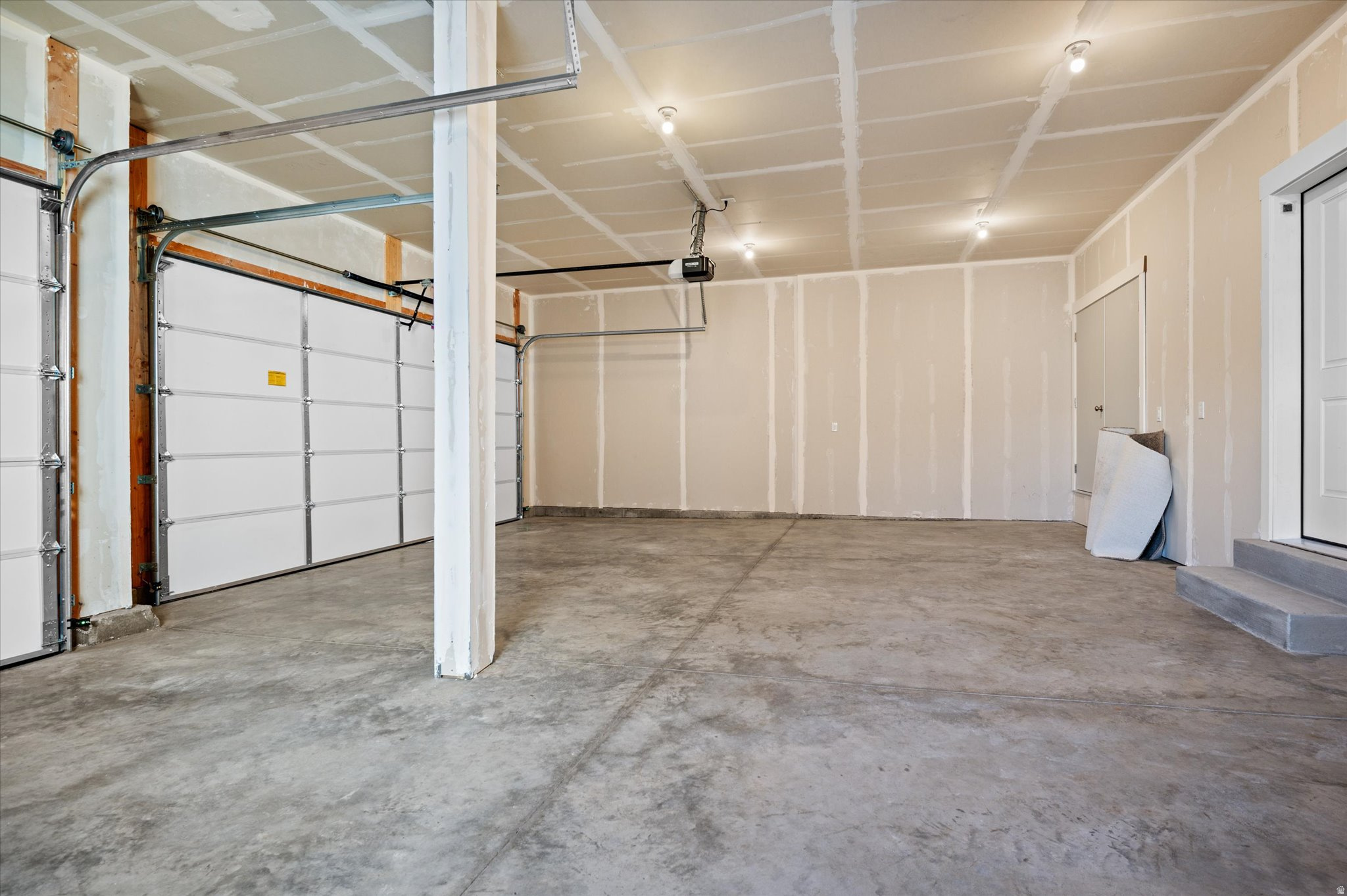 SMITHFIELD RIDGES - Residential