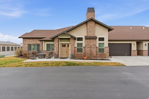 Photo of 1768 W 300 S #C, Mapleton, UT 84664 (MLS # 2139536)
