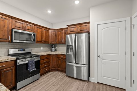 Tiny photo for 1768 W 300 S #C, Mapleton, UT 84664 (MLS # 2139536)