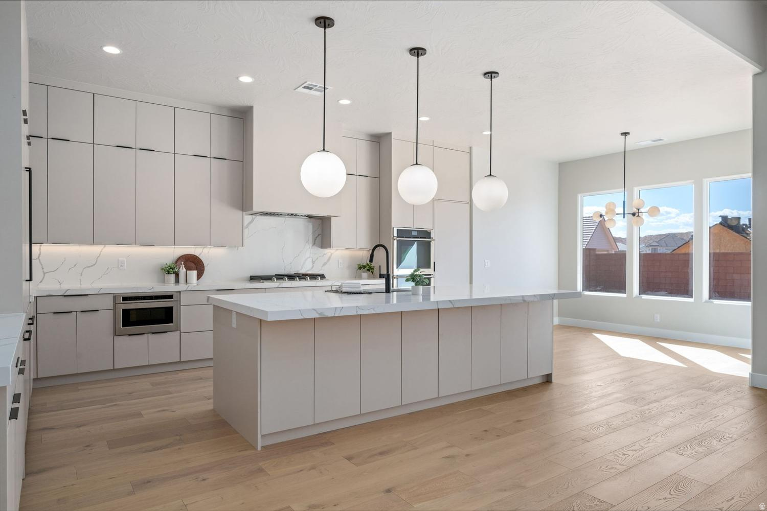 LAKESIDE STUCKI FARMS - Residential