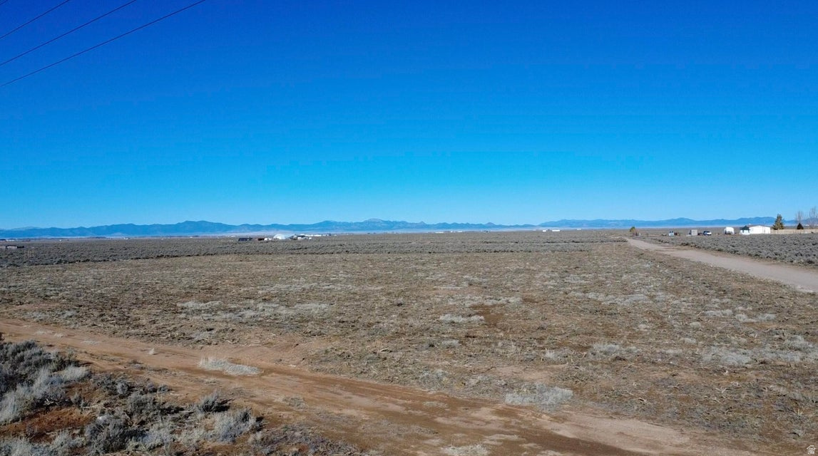 GREEN VALLEY ACRES - Land