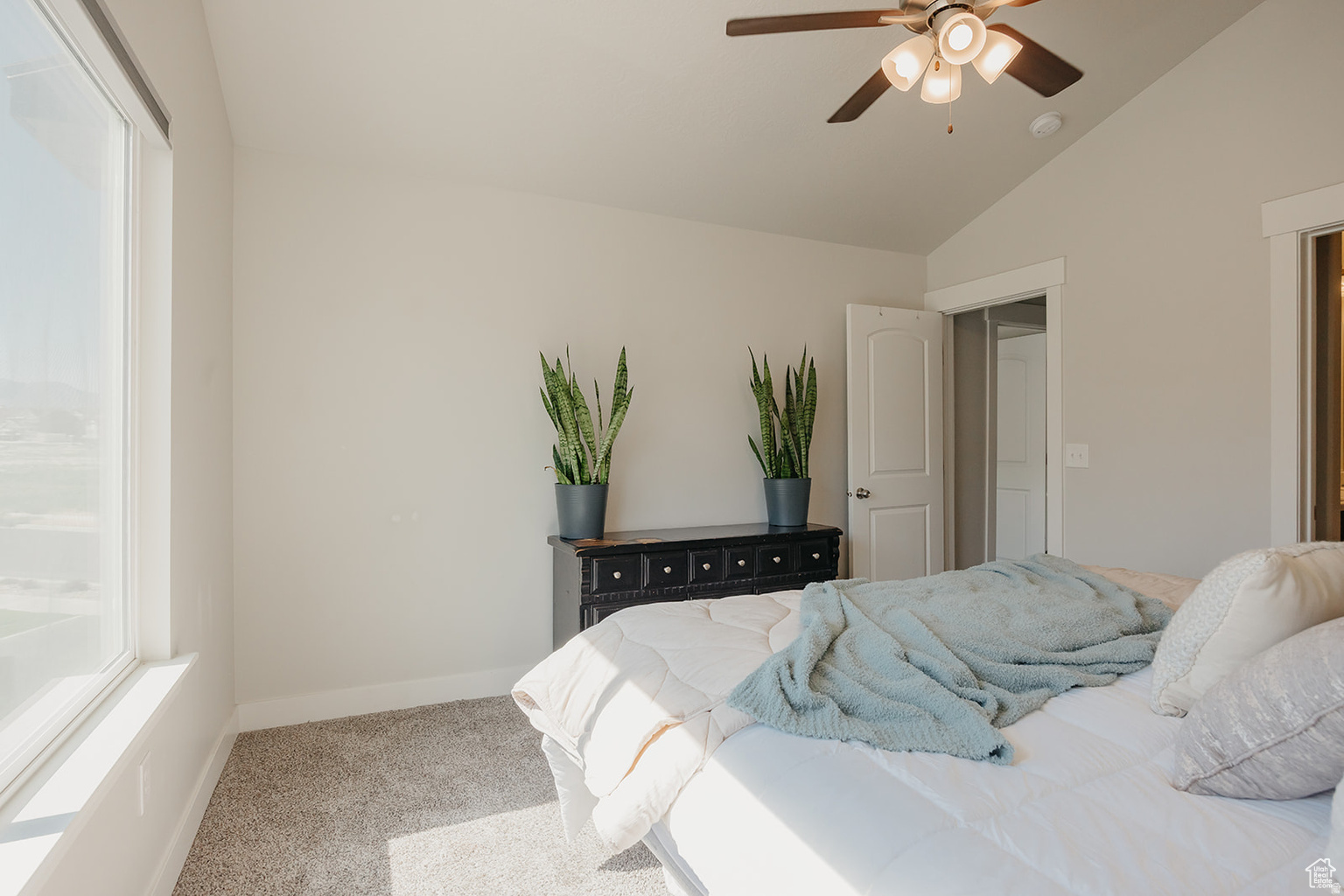 MOUNTAIN RIDGE - Residential