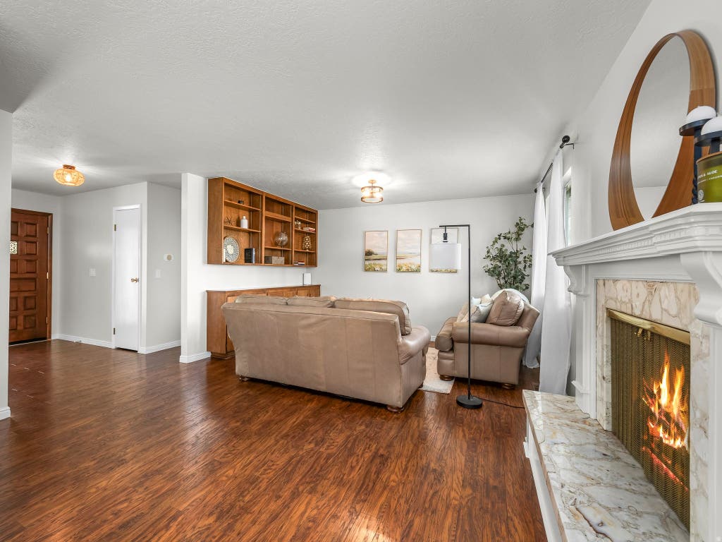 Photo of 4155 N CRESTVIEW AVE, Provo, UT 84604 (MLS # 2173781)