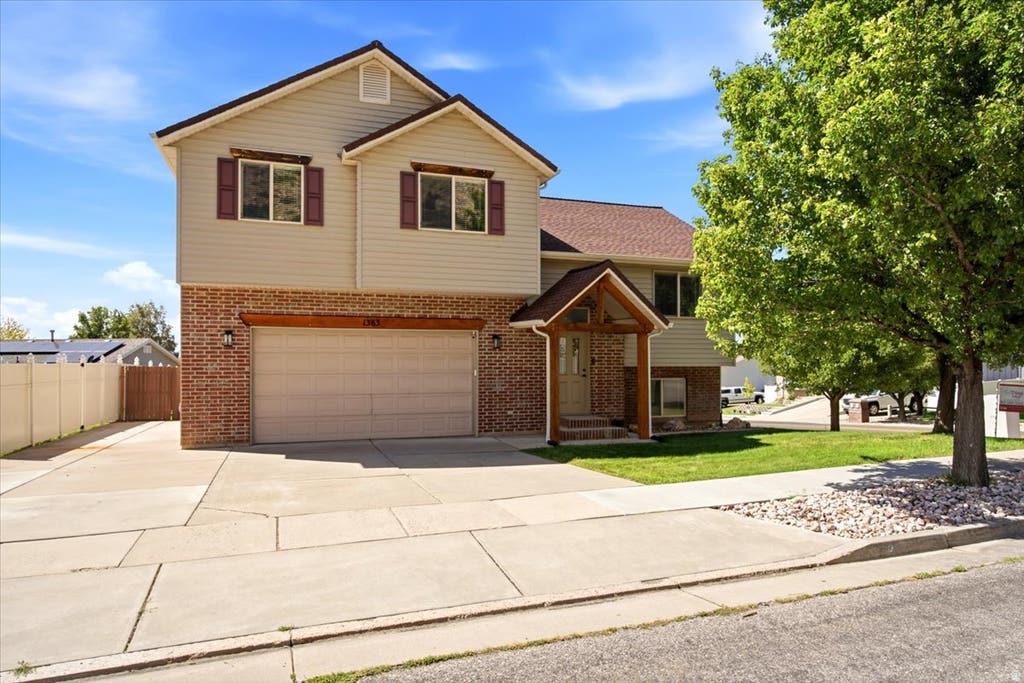 Photo of 1383 N CHILLY PEAK CIR, Ogden, UT 84404 (MLS # 2180667)