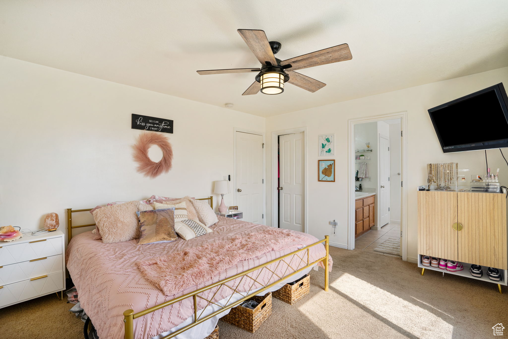 Eagle Mountain, Utah 84005, United States, 5 Bedrooms Bedrooms, ,3 BathroomsBathrooms,Residential,Active,105344