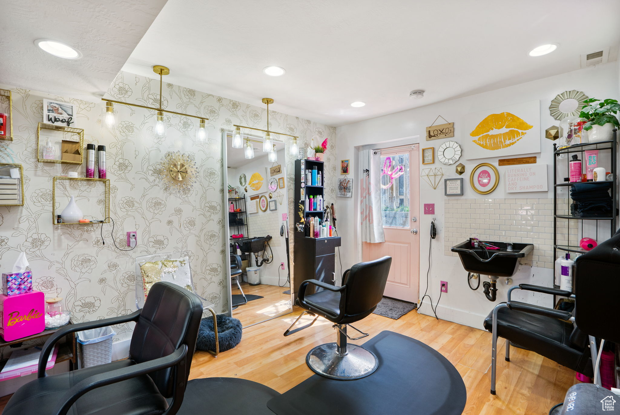 Eagle Mountain, Utah 84005, United States, 5 Bedrooms Bedrooms, ,3 BathroomsBathrooms,Residential,Active,105344