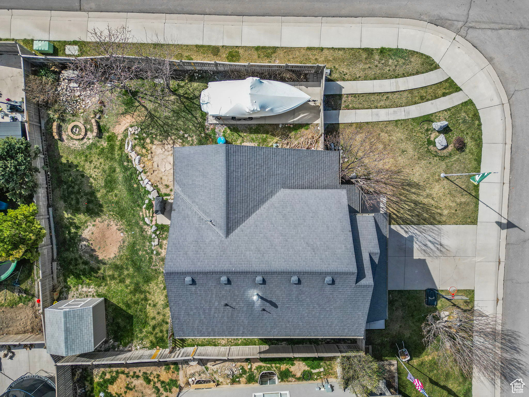 Eagle Mountain, Utah 84005, United States, 5 Bedrooms Bedrooms, ,3 BathroomsBathrooms,Residential,Active,105344