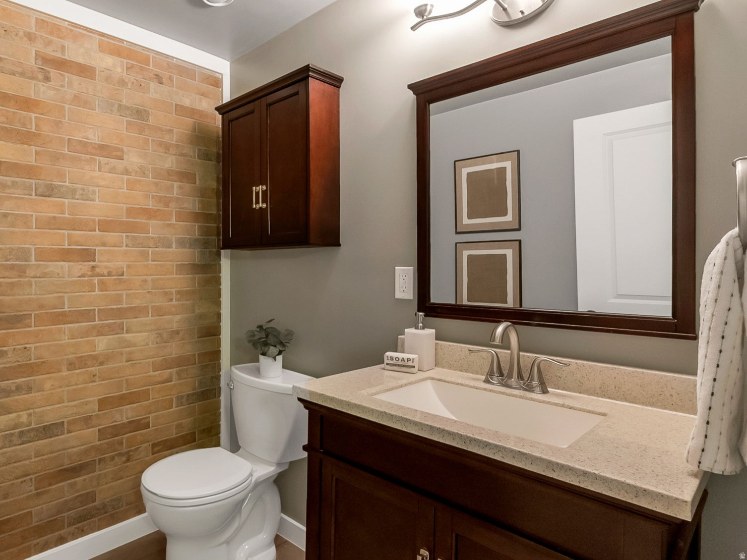 BELVIEW SLOPES - Residential