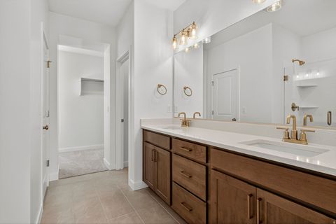 Tiny photo for 1313 E LARKSPUR WAY, Layton, UT 84040 (MLS # 2121970)